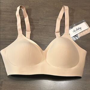 🤩 As Fairy Wireless Push up Bra - 32C / 32 D - NWT